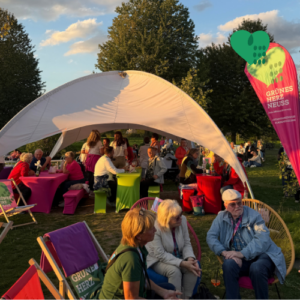 Sundowner an der Lounge mit Herz_GHN