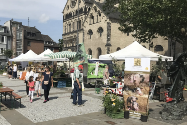 GRÜNES HERZ NEUSS e.v. auf dem Umweltmarkt - Woche der Nachhaltigkeit