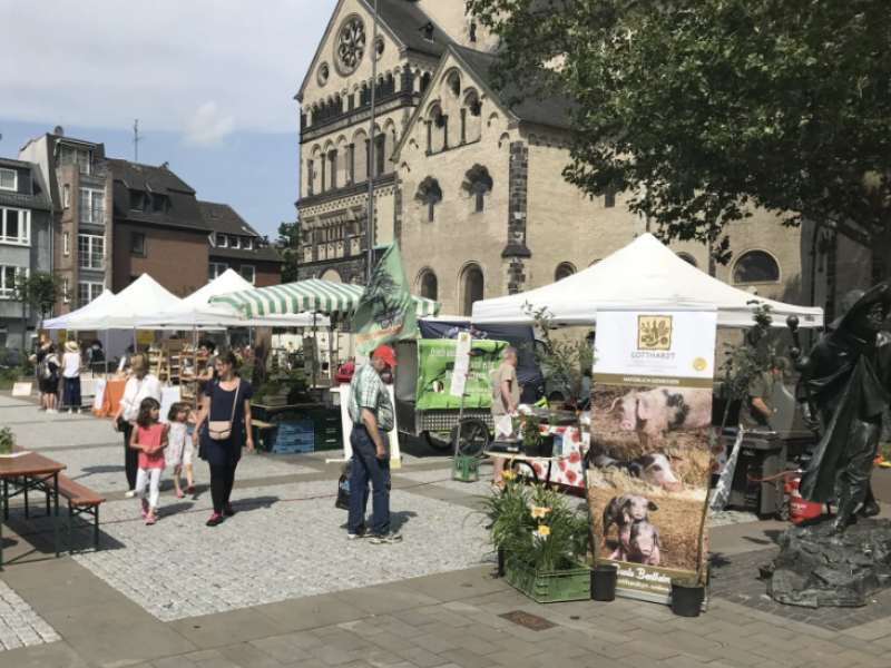 GRÜNES HERZ NEUSS e.v. auf dem Umweltmarkt - Woche der Nachhaltigkeit
