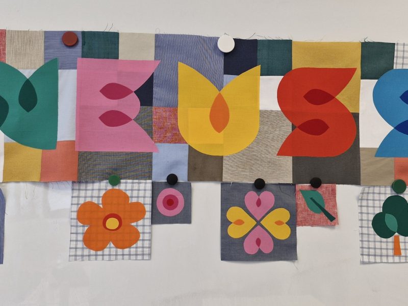 Quilt in public day