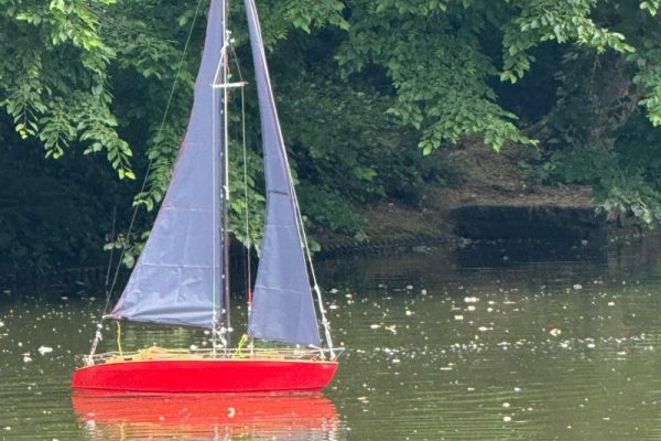 ERÖFFNUNGSTAG: Schaufahren und Vorführung von Modellbooten - Faszinierende Schiffsmodelle in Aktion erleben