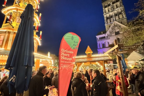 Einladung: GRÜNES HERZ - Get Together auf dem Neusser Weihnachtsmarkt